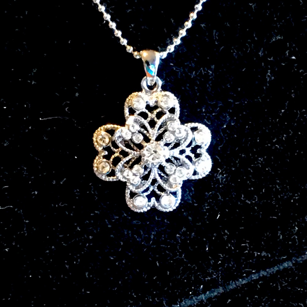 Lia Sophia Sonnet 16-19” Necklace